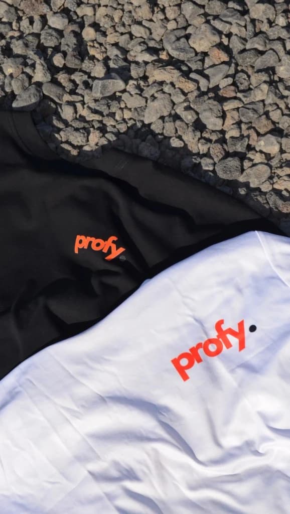 Camisetas Profy sobre piedra volcánica